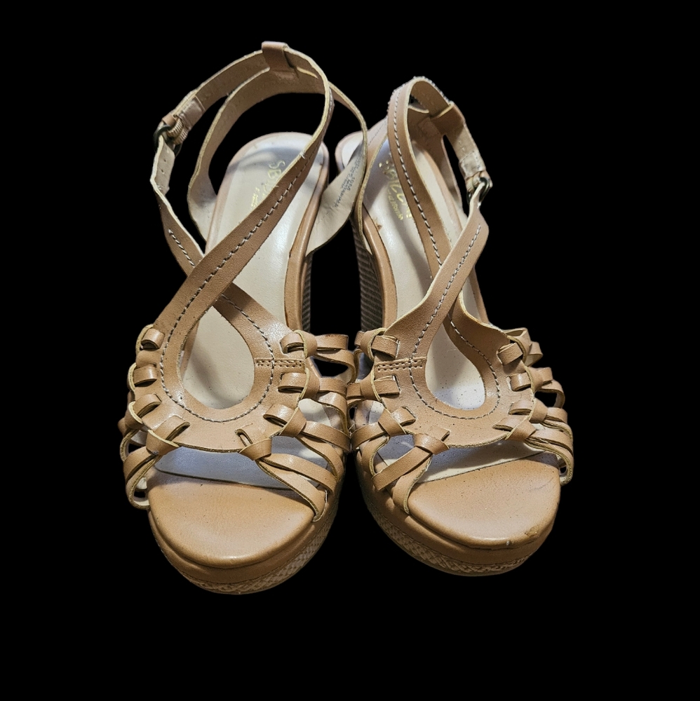 Sbicca Tan Wedges